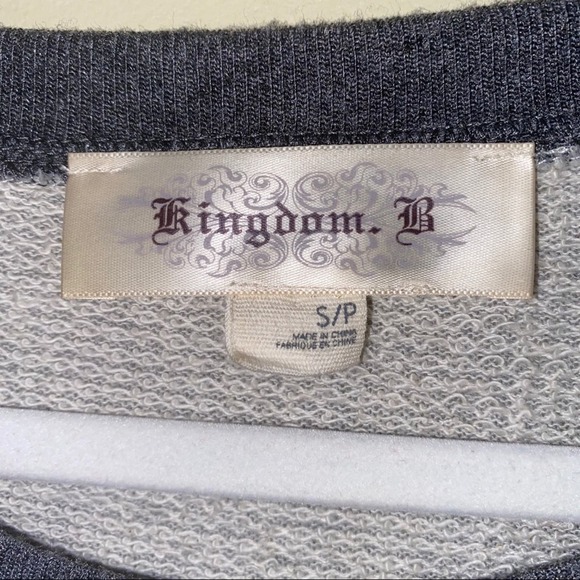 🦬KINGDOM R Sequin “cheers” Crew Neck Sweatshirt - Picture 3 of 3